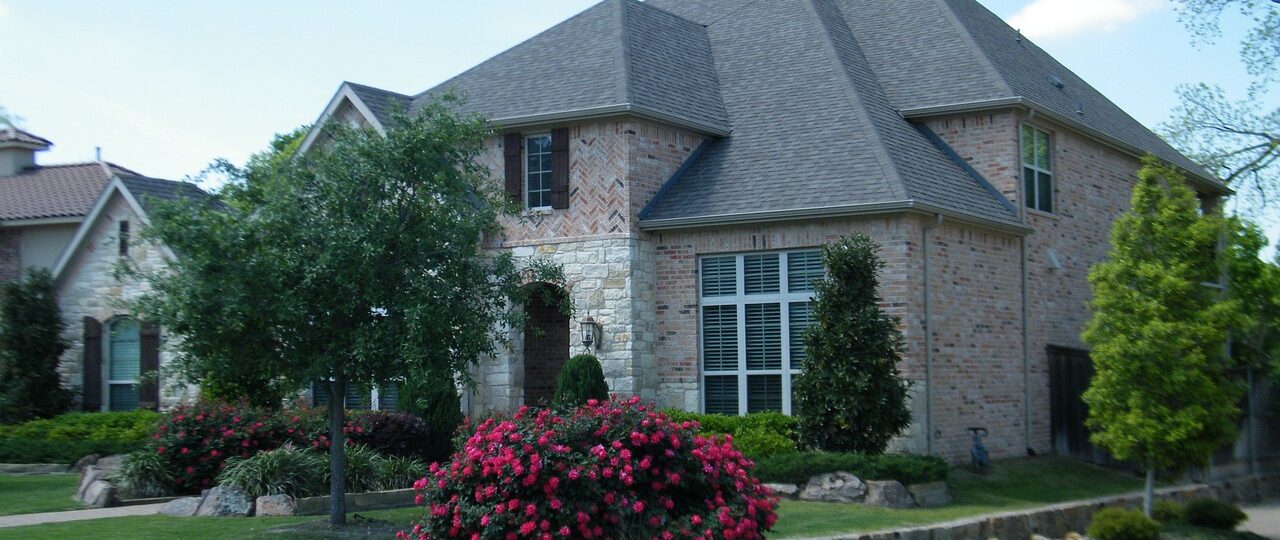 walled-lake-exterior-home